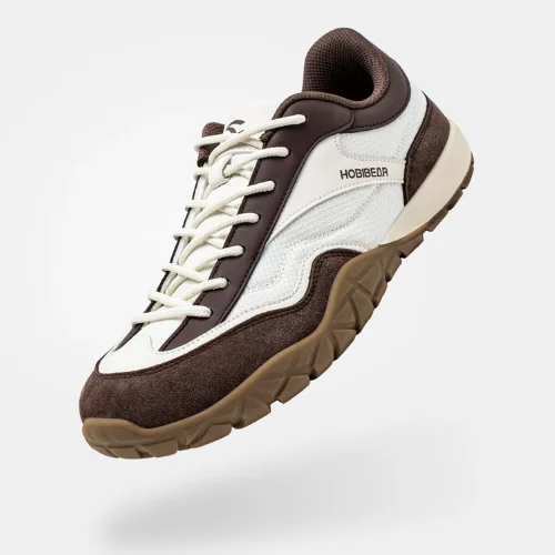 Hollow - Wide Toe Sneakers